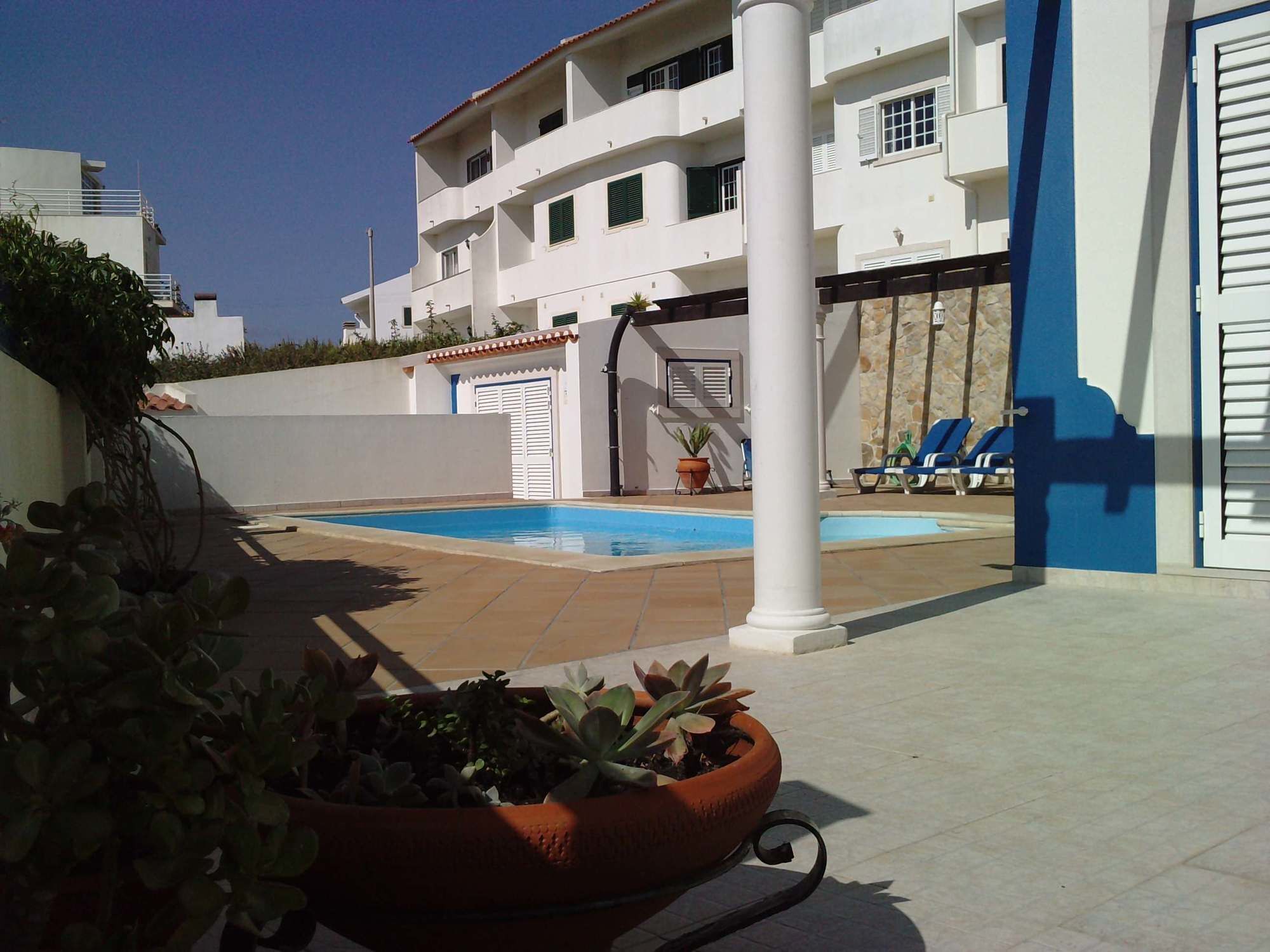 Ericeira Chill Hill Hostel & Private Rooms - Sea Food Extérieur photo