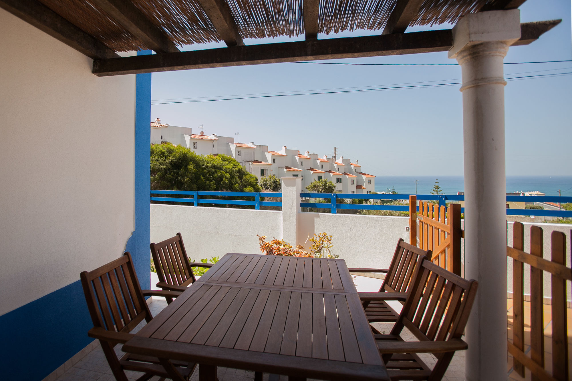 Ericeira Chill Hill Hostel & Private Rooms - Sea Food Extérieur photo